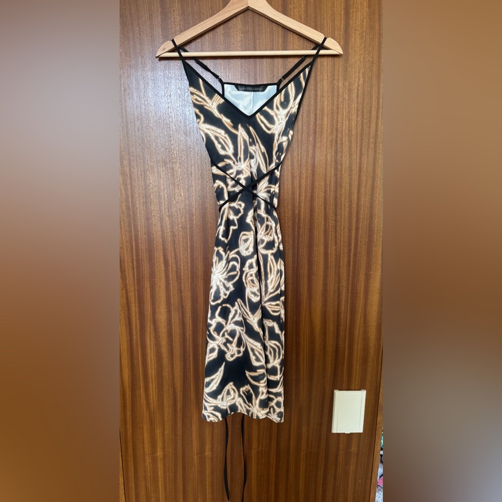 Bleached Floral Dress - Picture 3 of 8